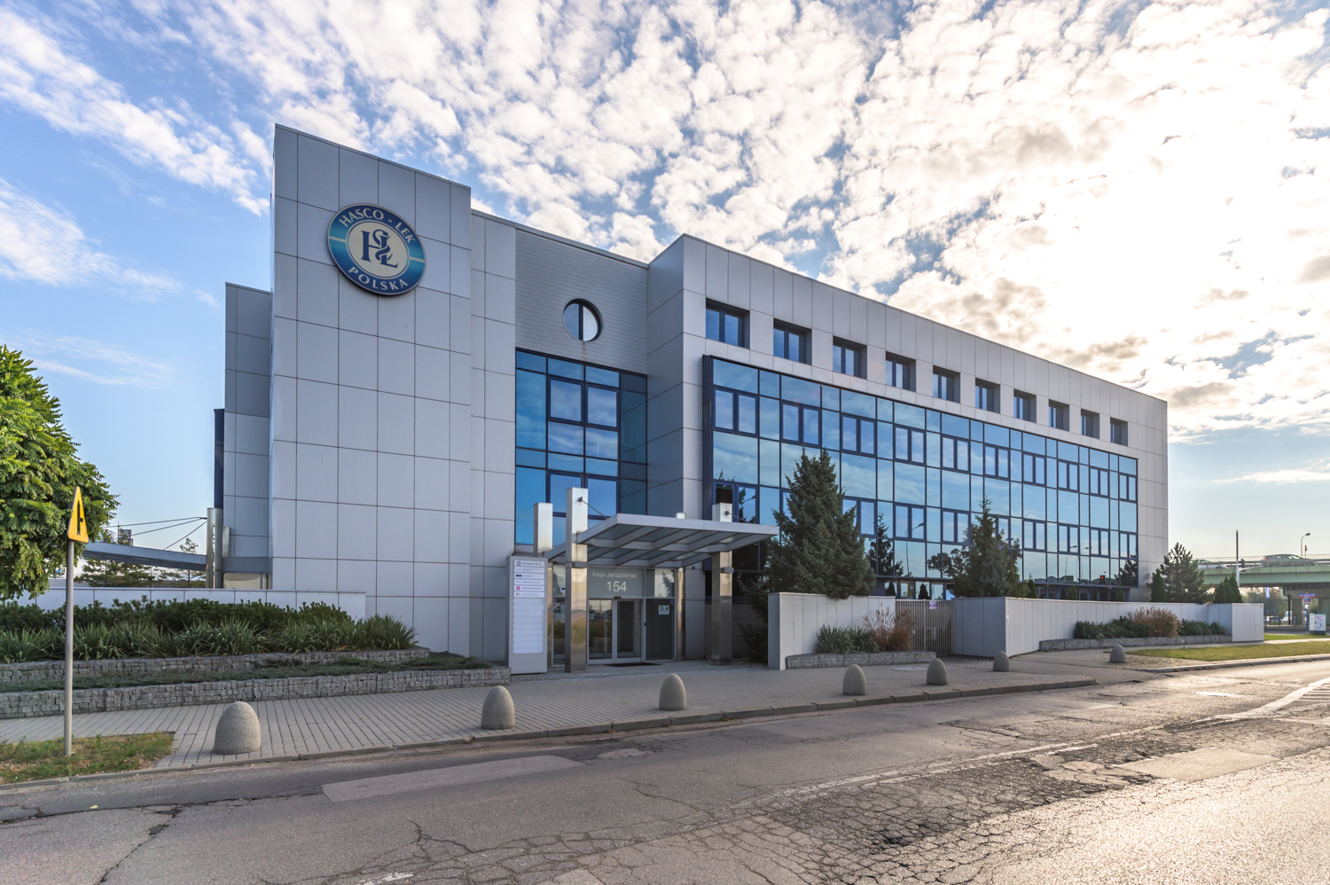 Zdjęcie architektury budynku Siedziba firmy BASF (ocecnie siedziba firmy Hasco-Lek)